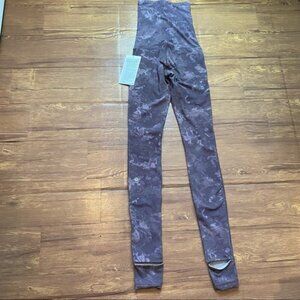 NWT Lululemon Hug Your Core SHR Tight 28” Size 2